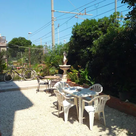 Appartement Spazioso Bilocale A Due Passi Dalla Spiaggia
